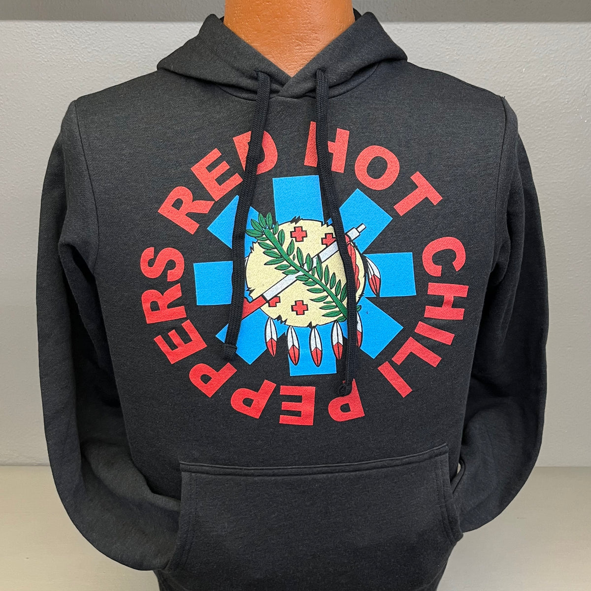 POLO CON MOTIVO RED HOT CHILI PEPPERS GENERICO